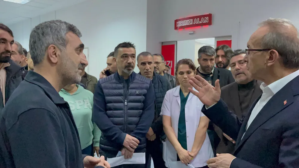 VALİ YAVUZ AÇIKLADI: FECİ KAZADA 3 CAN KAYBI
