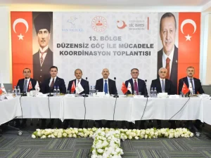 VALİ ÇAKIR, VAN’DAKİ DÜZENSİZ GÖÇ TOPLANTISINA KATILDI